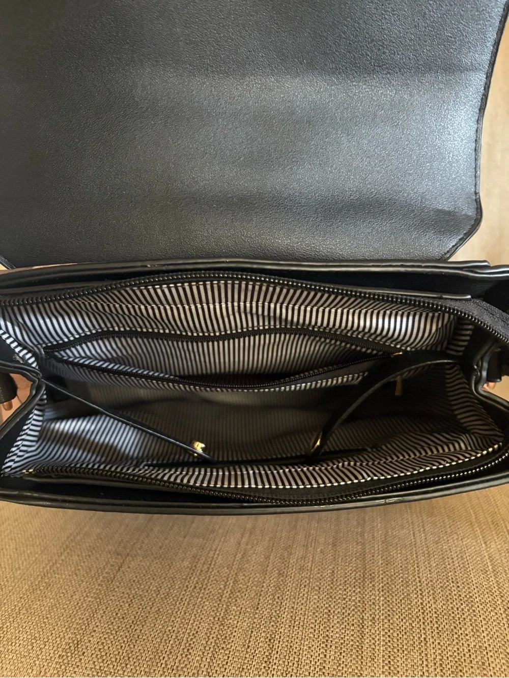 Striped Panel Handbag Backpack and Wallet Set - Black and Tan